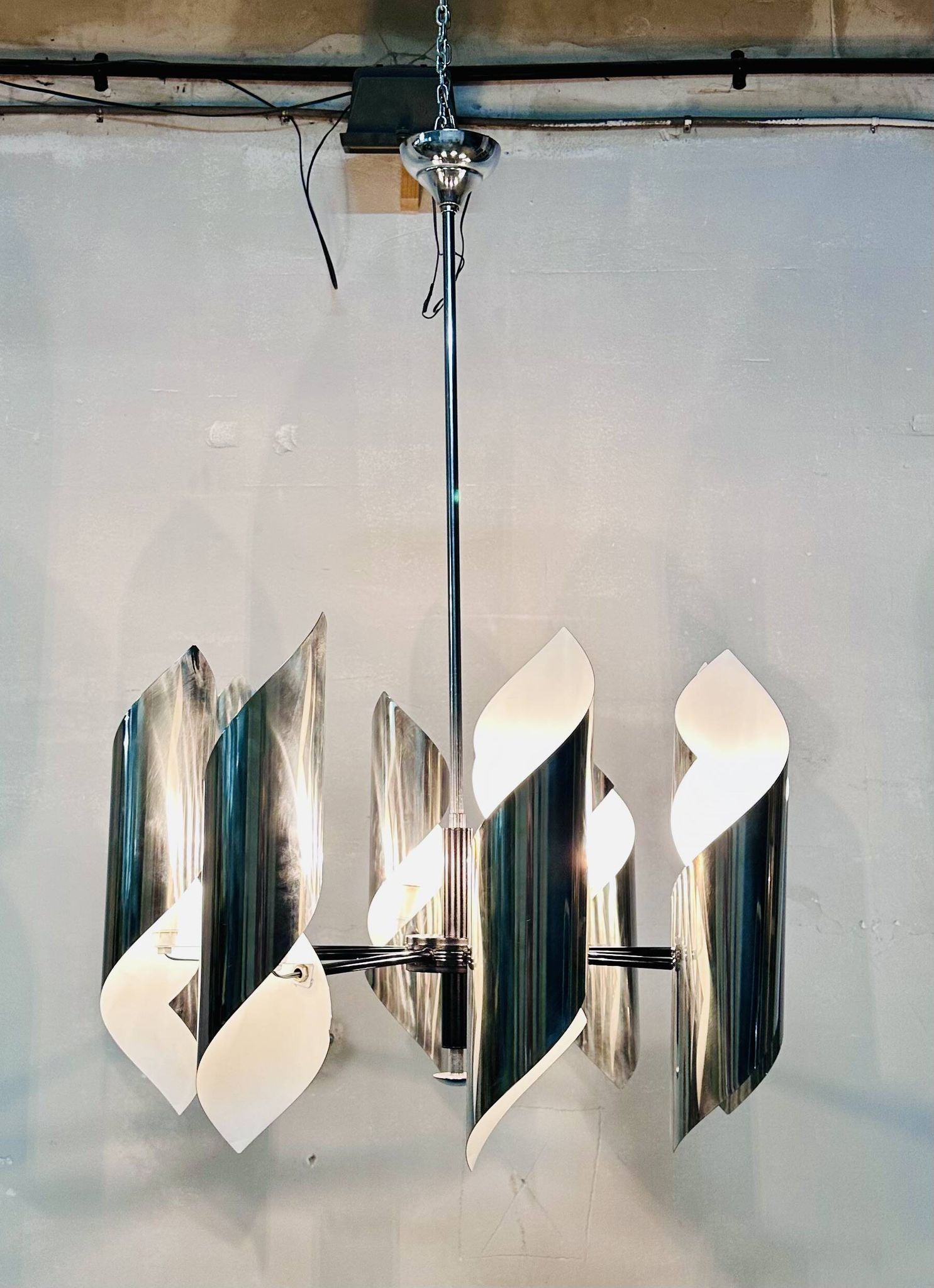 lampadario anni 70 italiano
