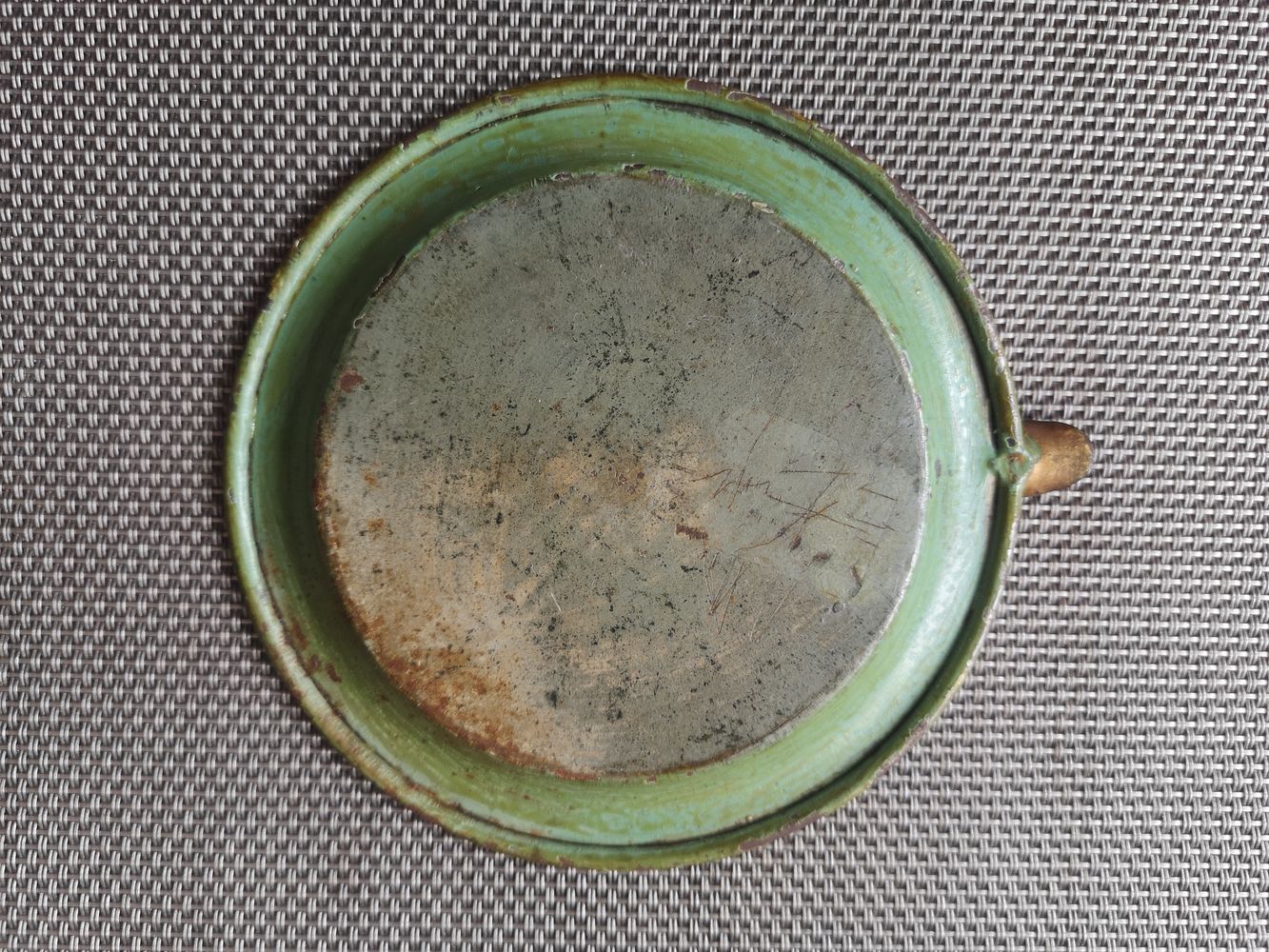 Hand-painted metal ashtray - Late 19th/early 20th century