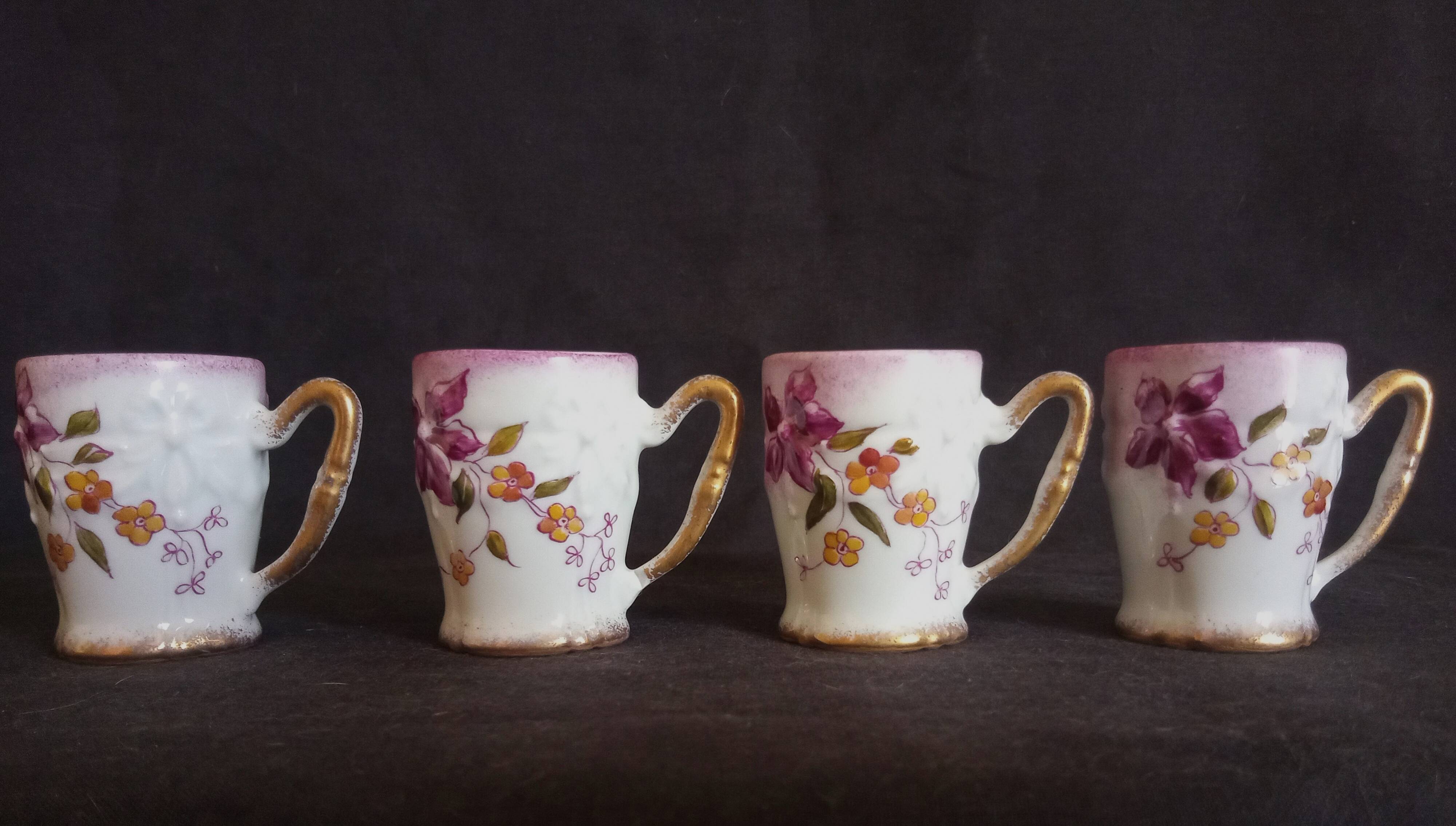 Spirits service for 4 people (6 pieces) in Paris porcelain, signed and numbered