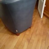 Blue diabolo armchair