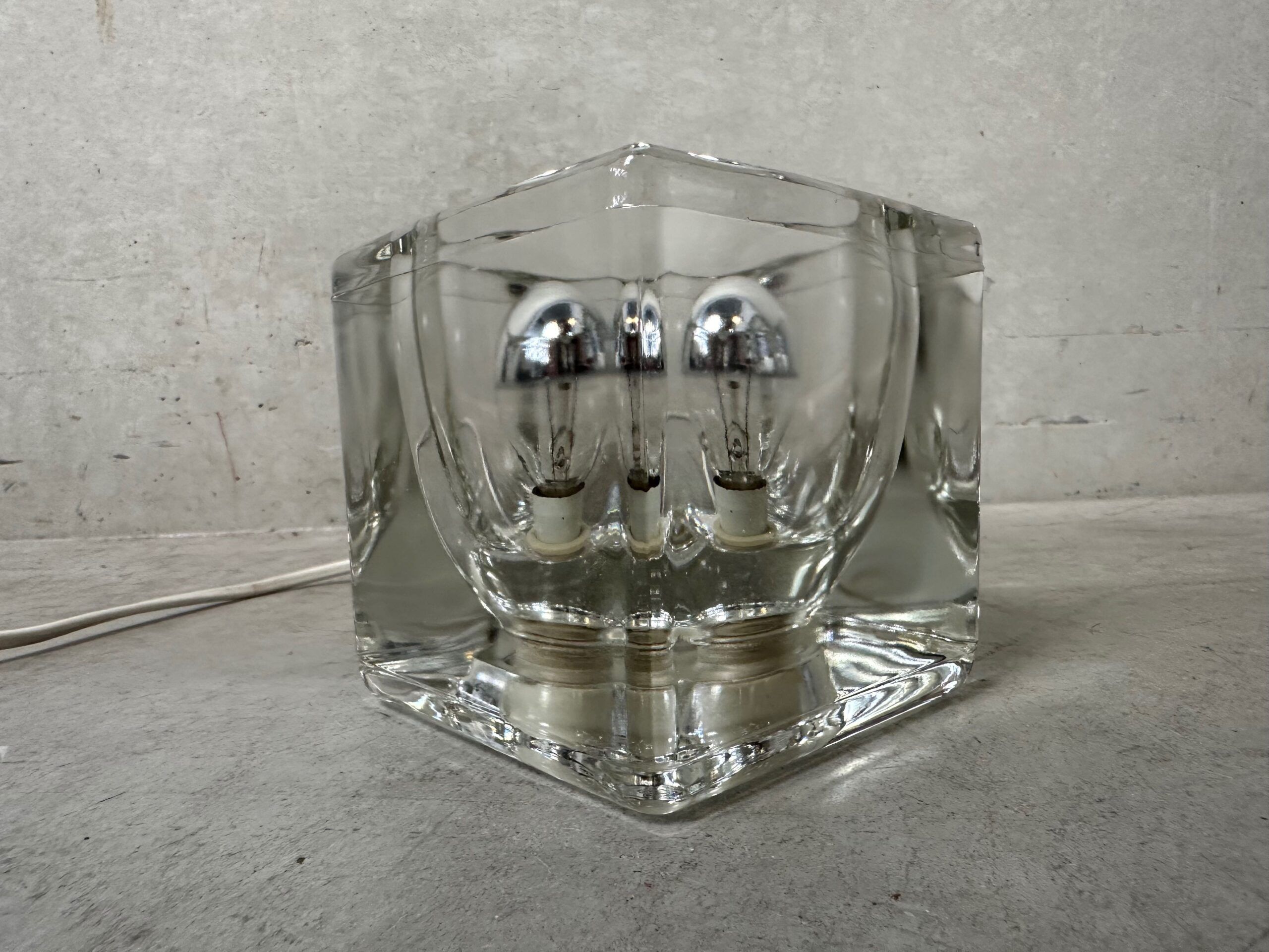 Vintage 'ice-cube' lamp – Peill & Putzler