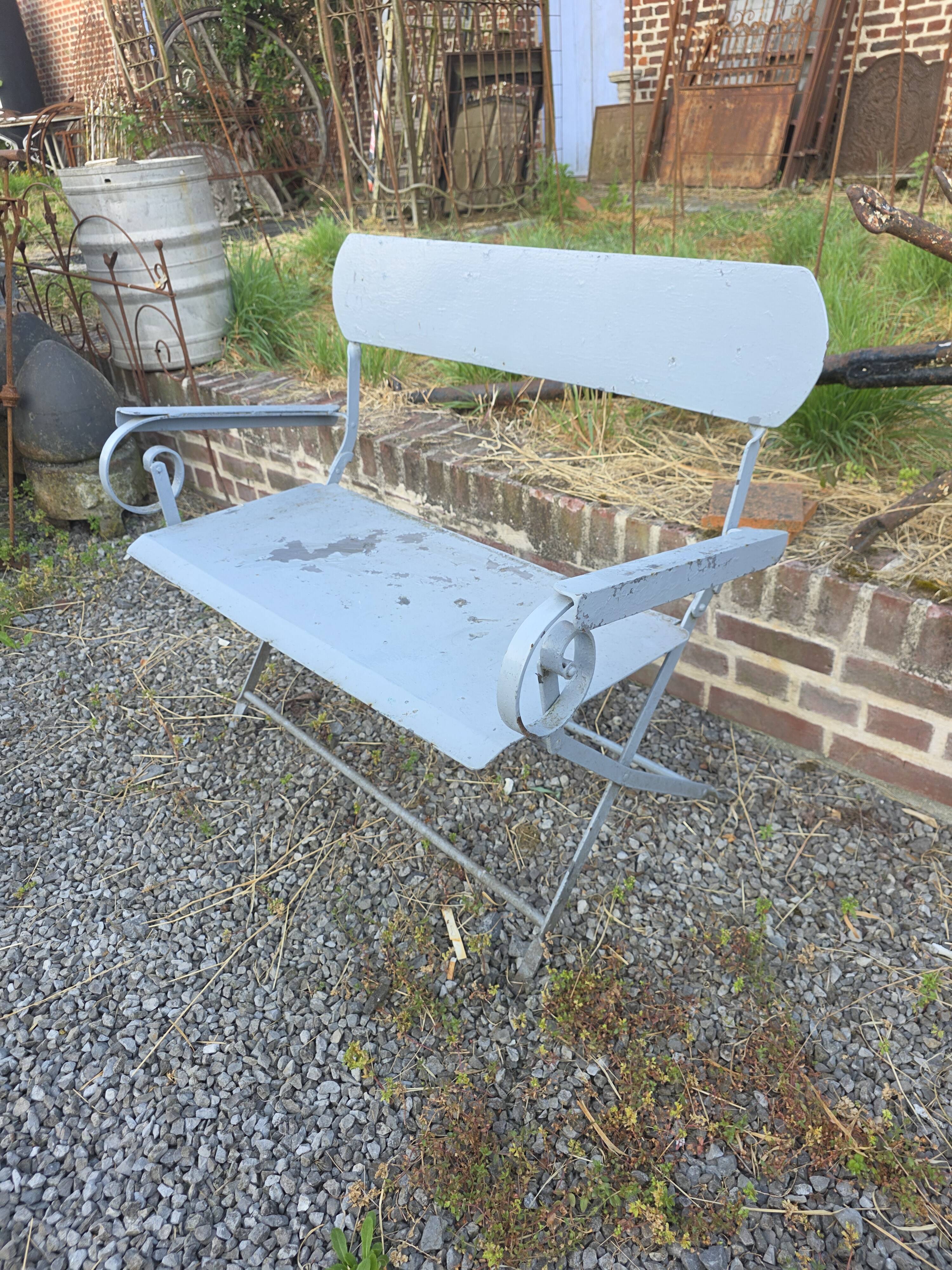Banc de jardin ancien en fer forgé massif