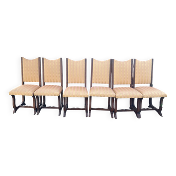 Set of chairs