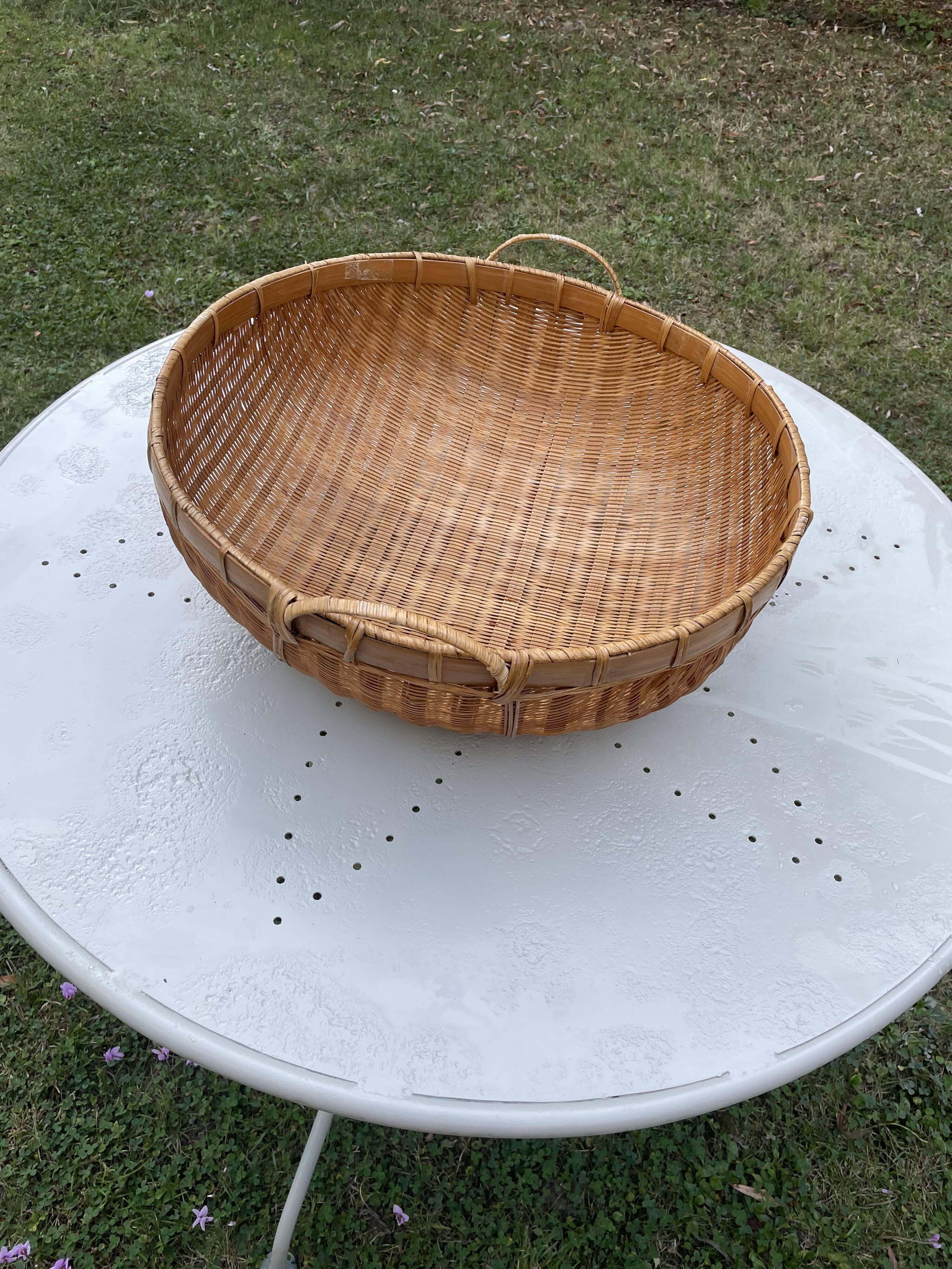Round Basket made of Asian bamboo