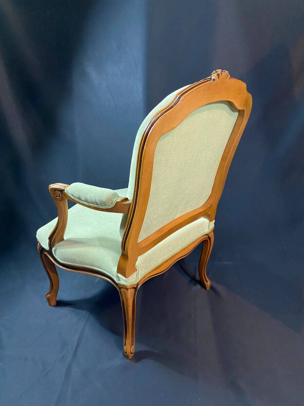 Large Queen-style back armchair in solid cherry wood, Louis XV style