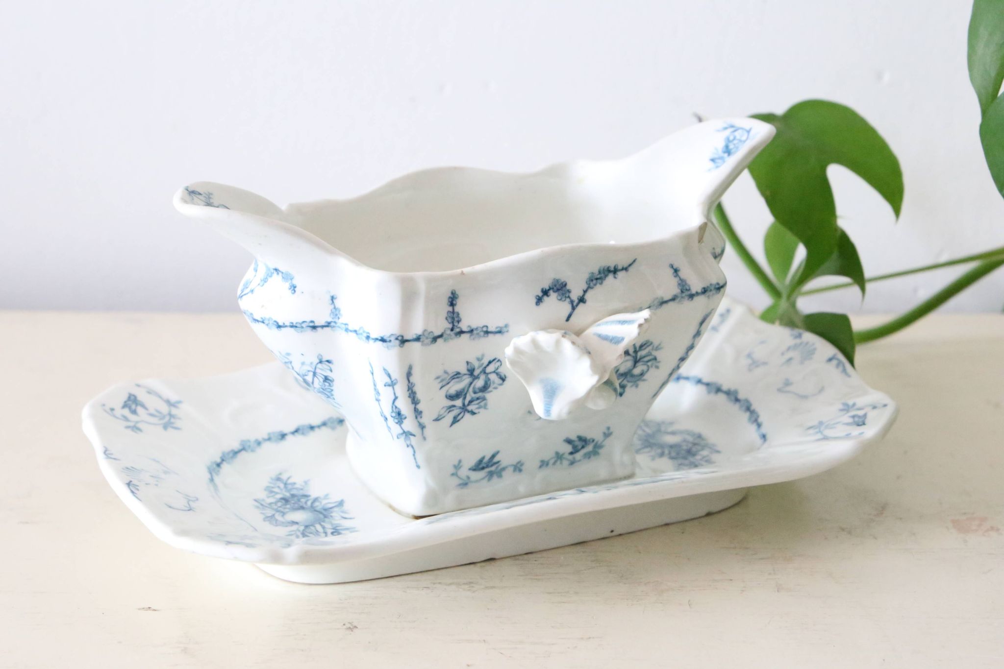 Pompadour ironstone sauceboat, Clairefontaine factory