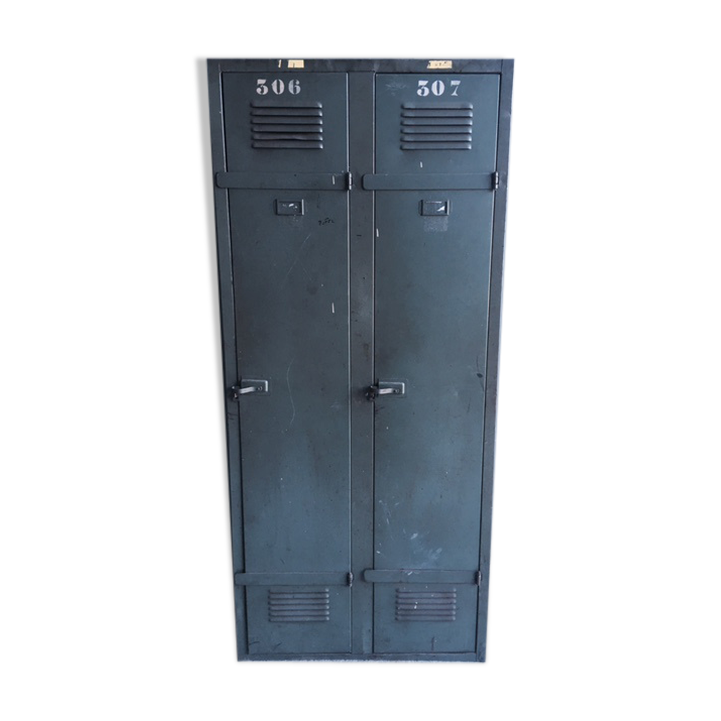 Industrial metal cabinet