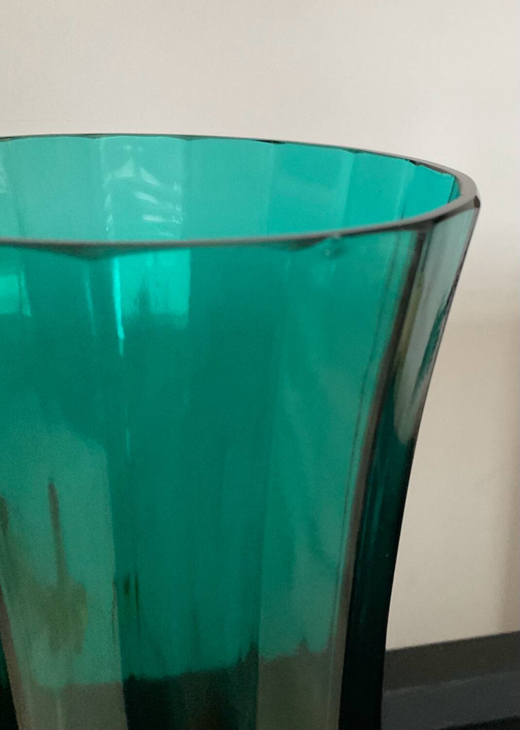 Vintage Italy glass vase