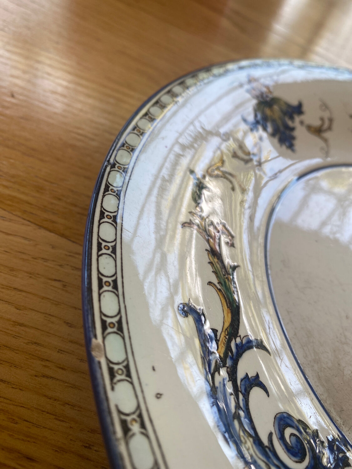 Plat céramique de Gien renaissance