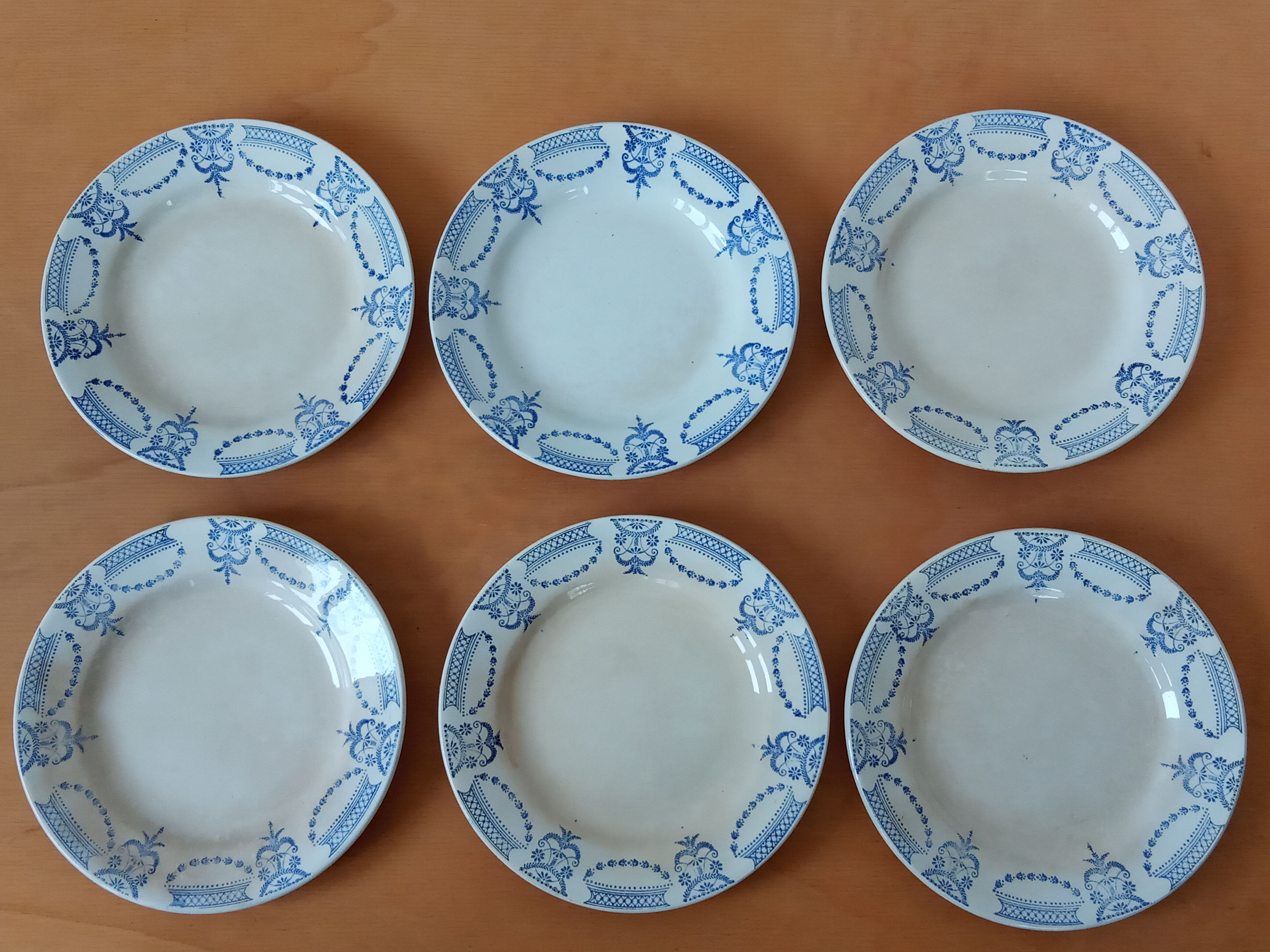 Six old dessert plates from Moulin des Loups