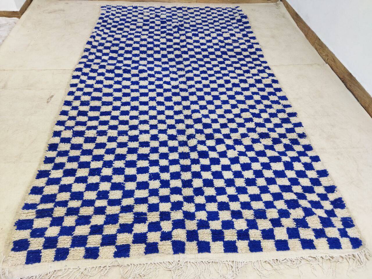 Handmade Moroccan Berber rug 300 x 170 cm