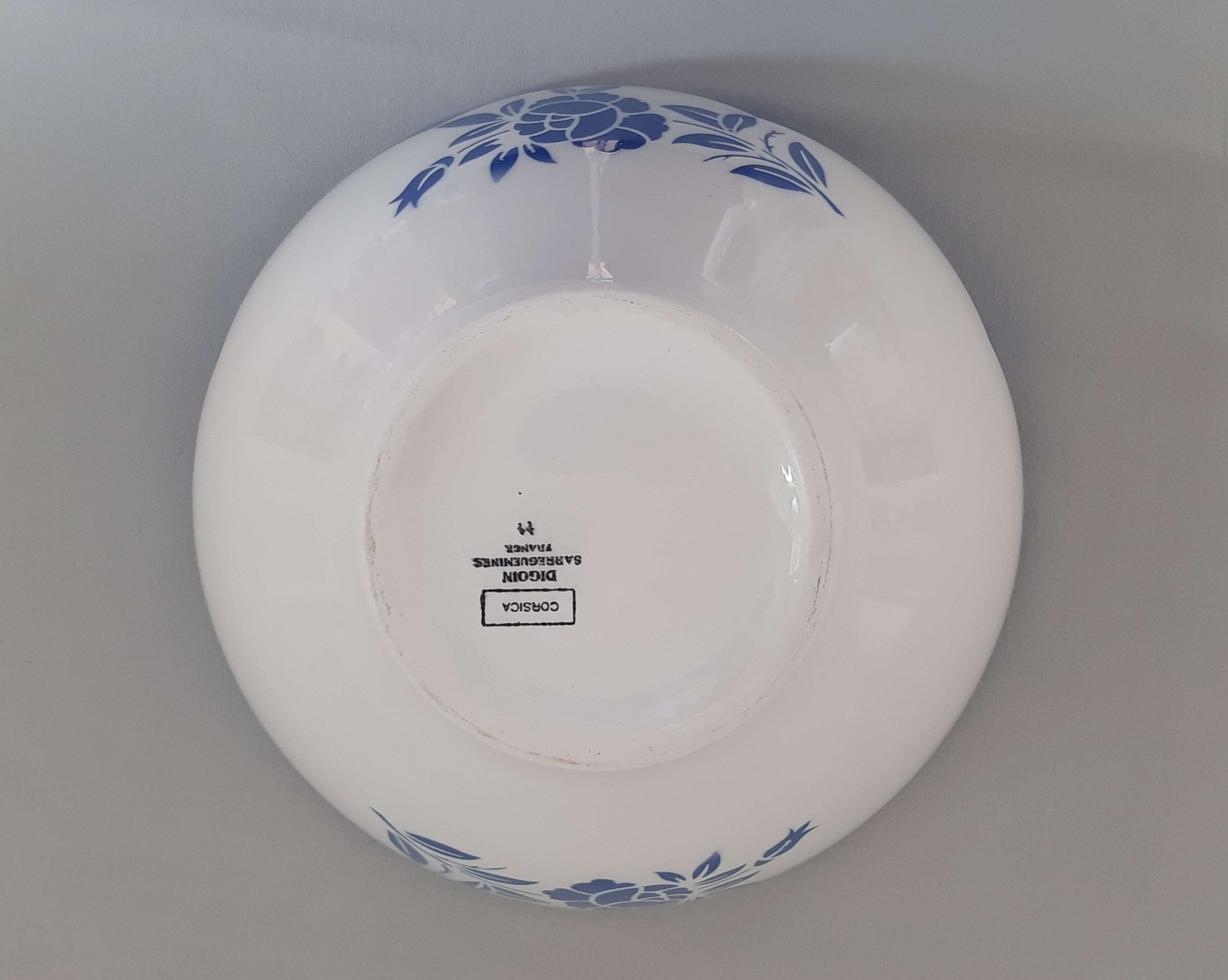 Saladier ancien signé Digoin Sarreguemines France modèle Corsica