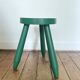 Tabouret trépied peint
