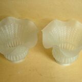 Paire de tulipes en verre moulé pressé 1900