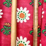 Worker basket in rattan and colorful fabric