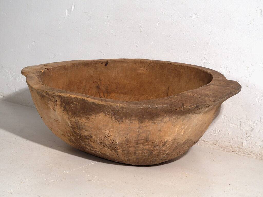 Large antique bowl in primitive style (c.1900) #3