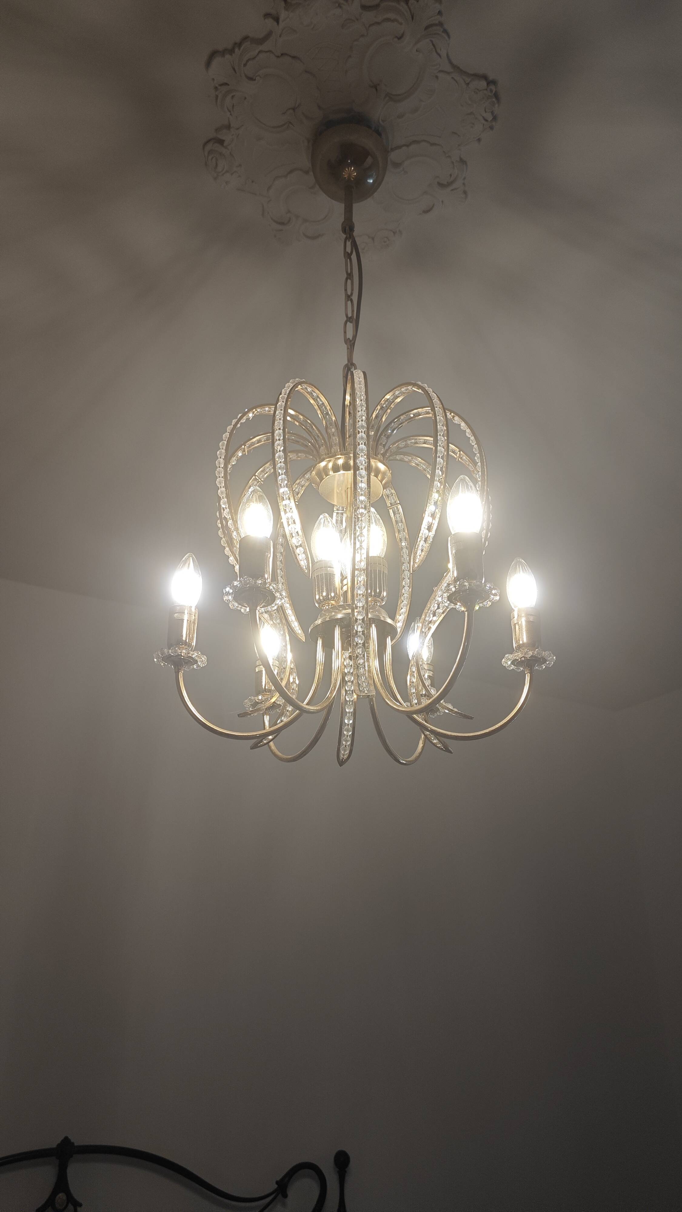Lampadario stile romantico in ottone e cristalli