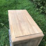 Antique chest of drawers