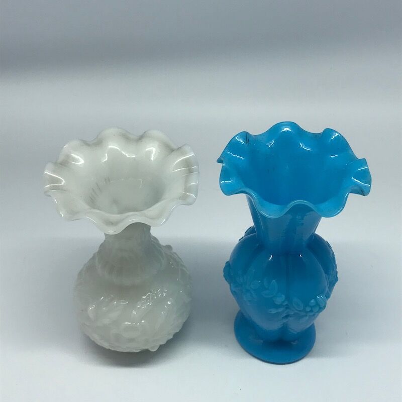 Ensemble de 9 vases opaline collar vases