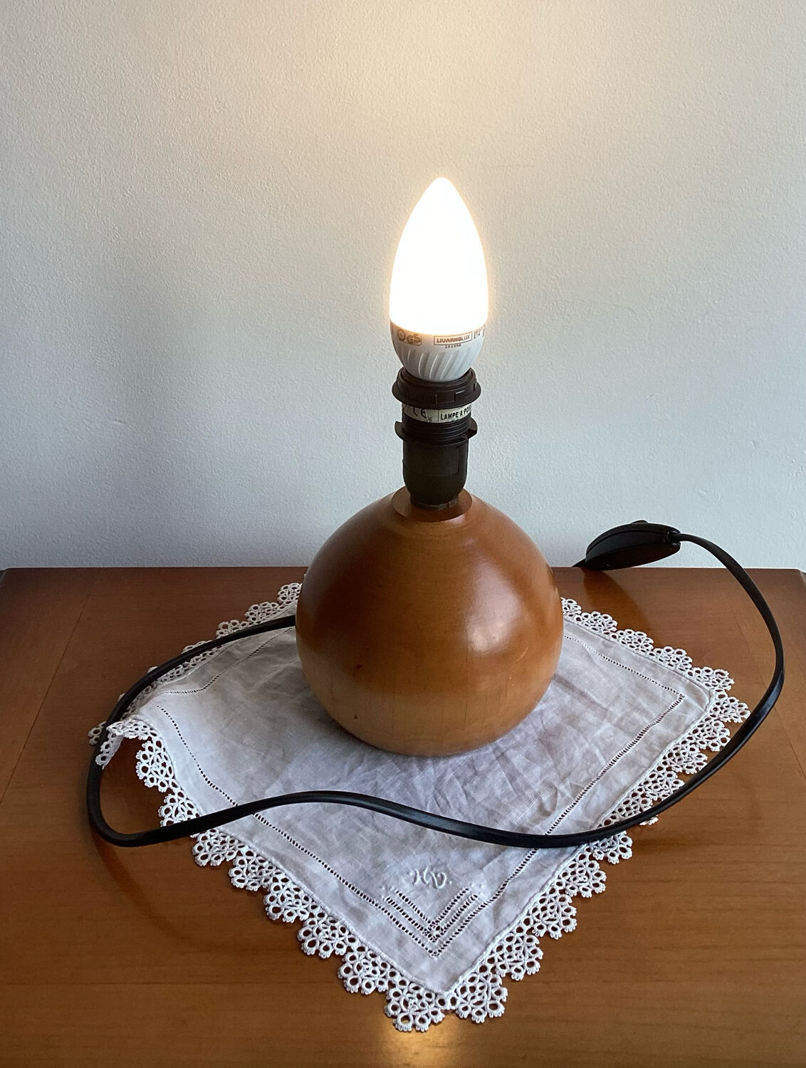 Poirson wooden table lamp base