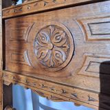 Chaise en noyer sculpté milieu du XIXe siècle