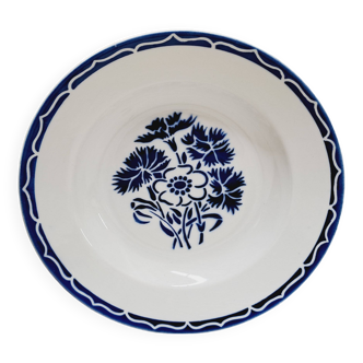 Deep plate Blue carnations