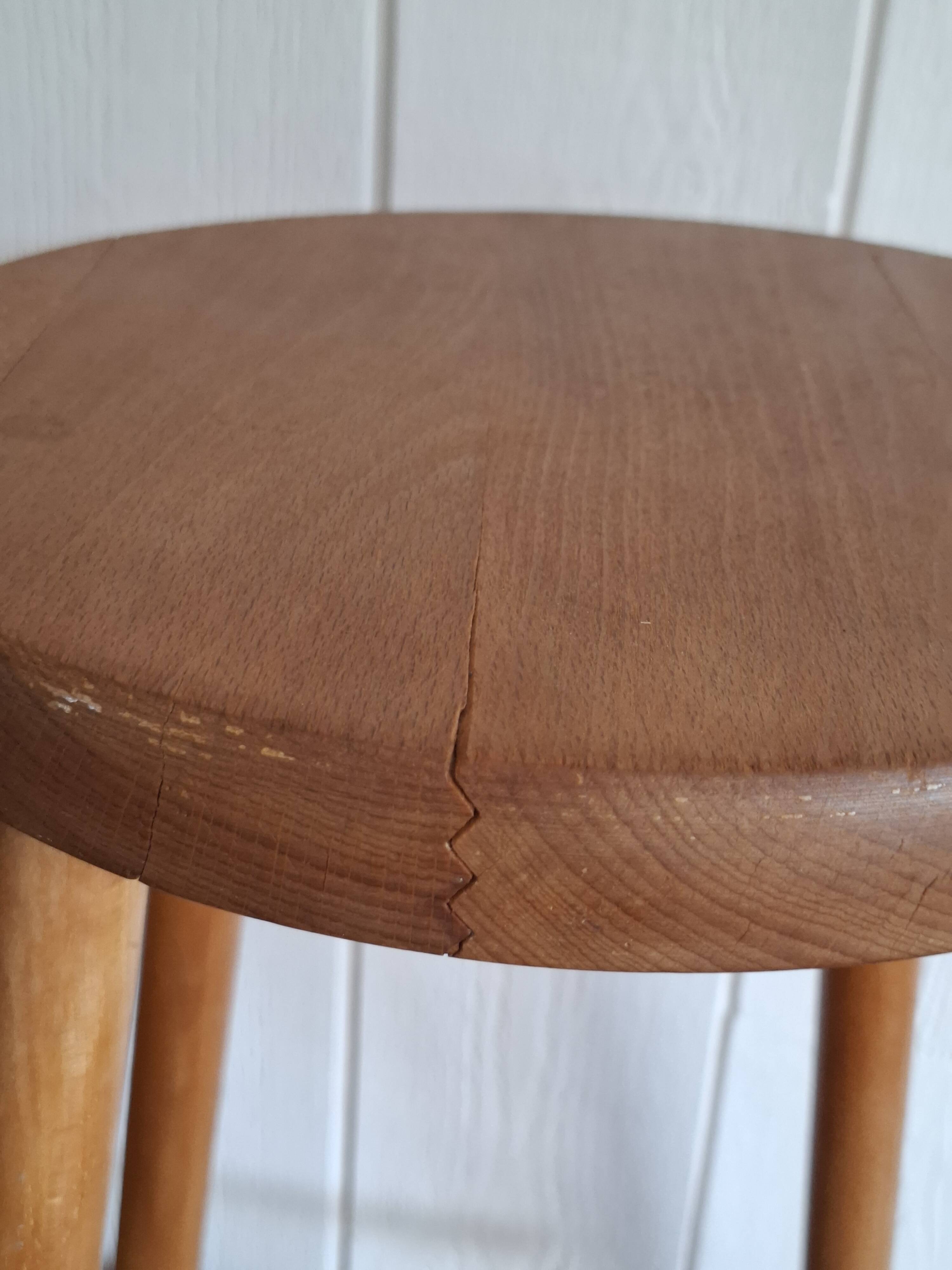 Tabouret en hêtre