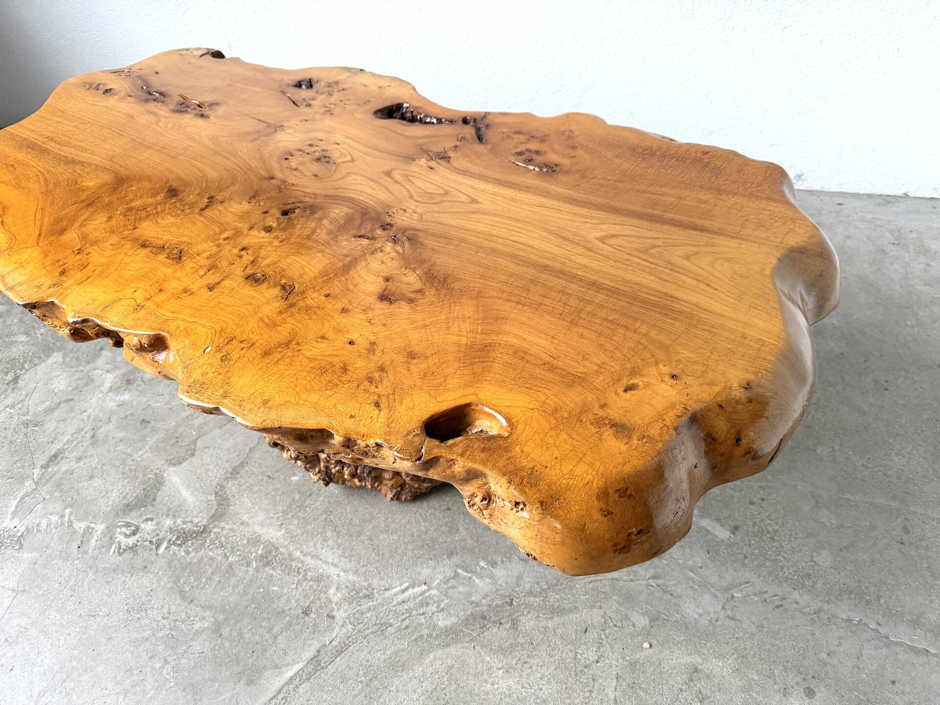"Free-form" coffee table in solid elm.