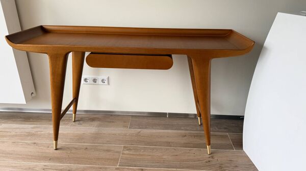 Console / bureau Gio Ponti D.847.1 — Molteni & C (Heritage Collection)