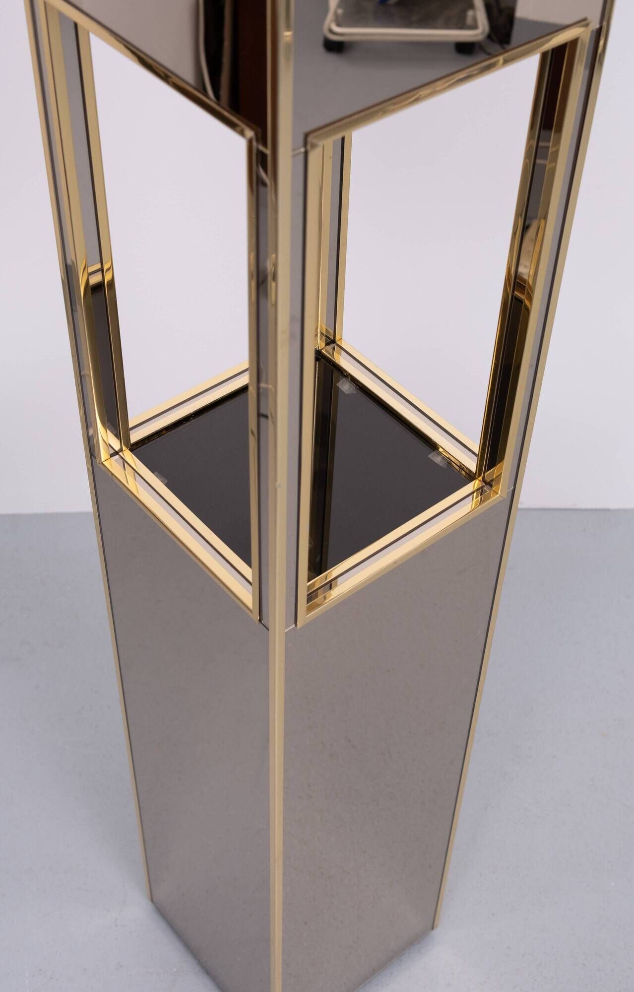 Floor lamp Pedestal Bronze Mirror Hollywood Regency 1970s