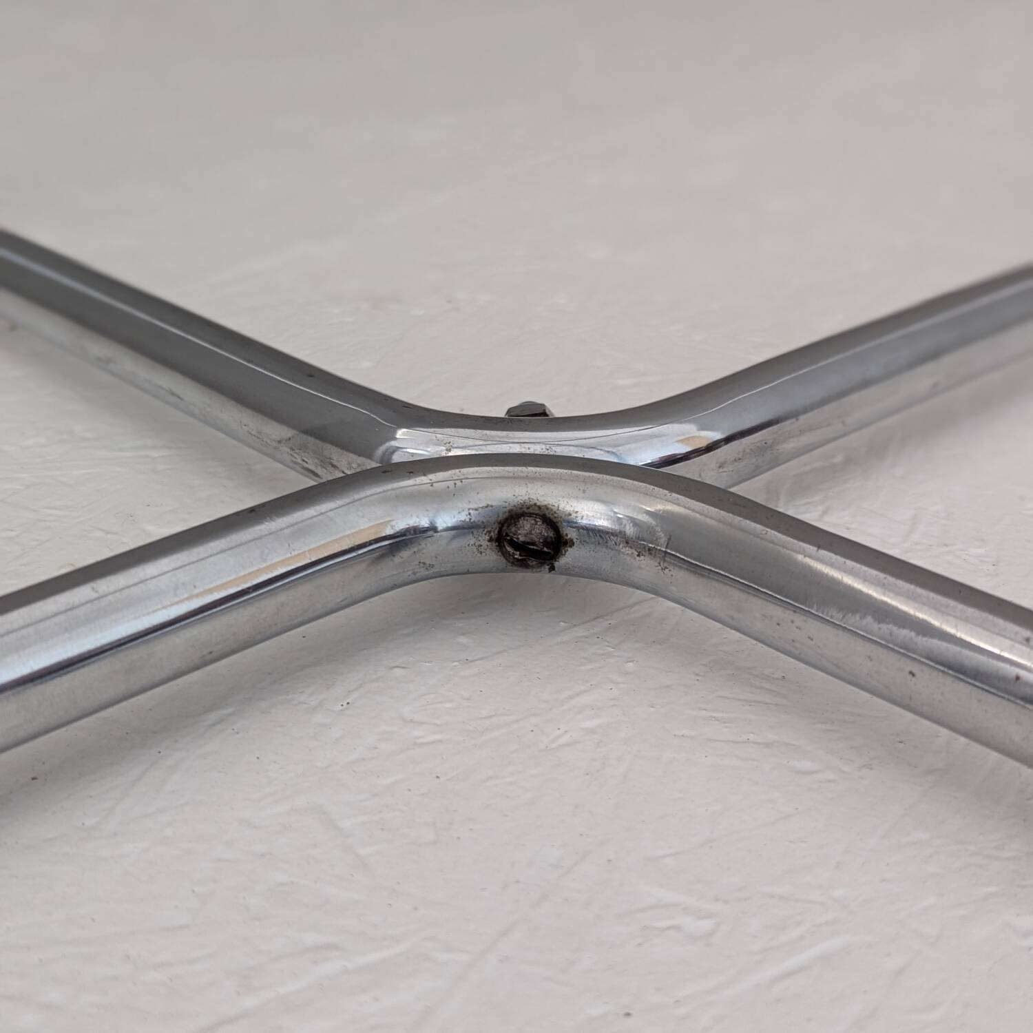 Table B 27 en acier tubulaire de Marcel Breuer, années 1930