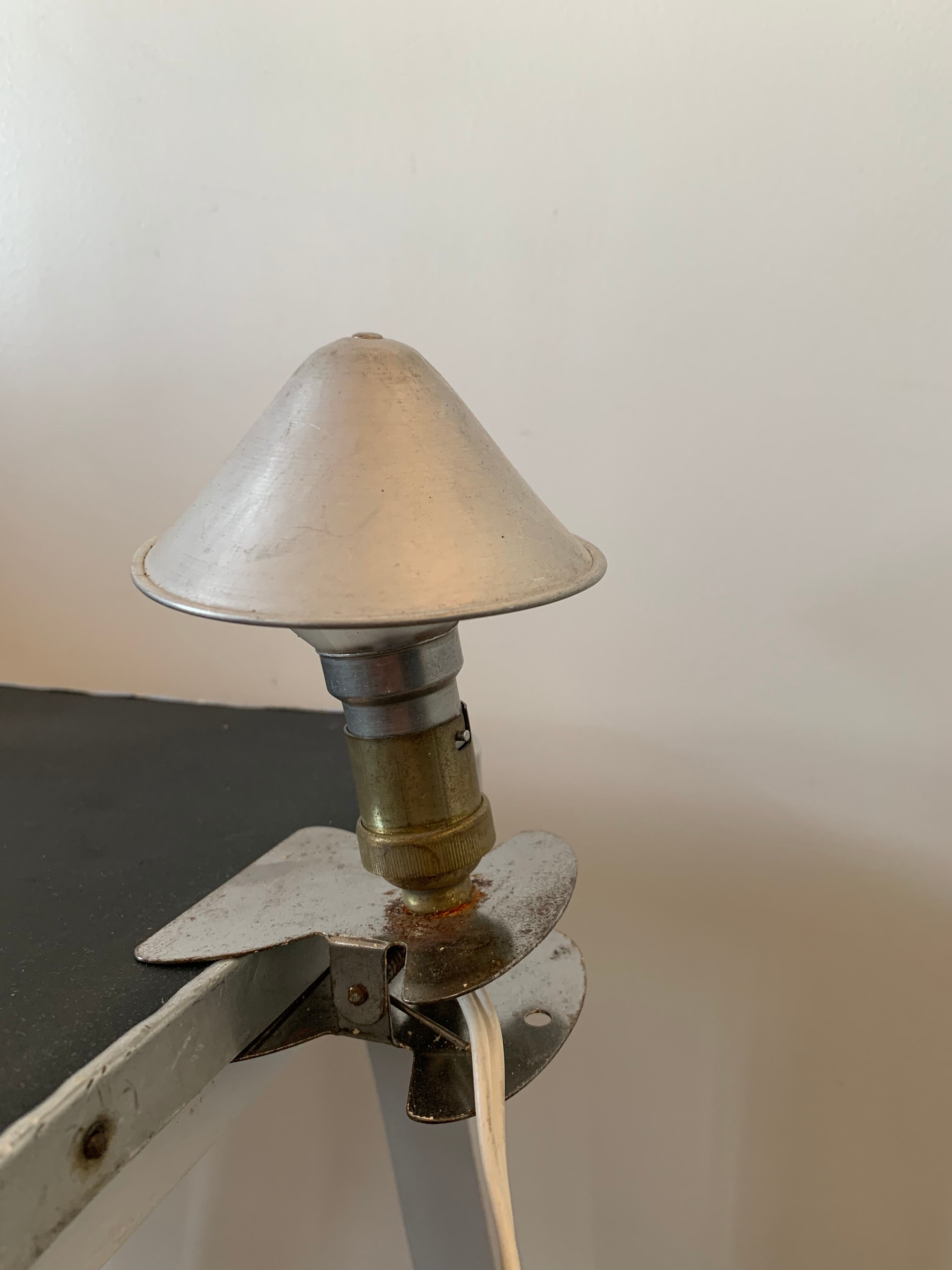 Old mushroom clip lamp
