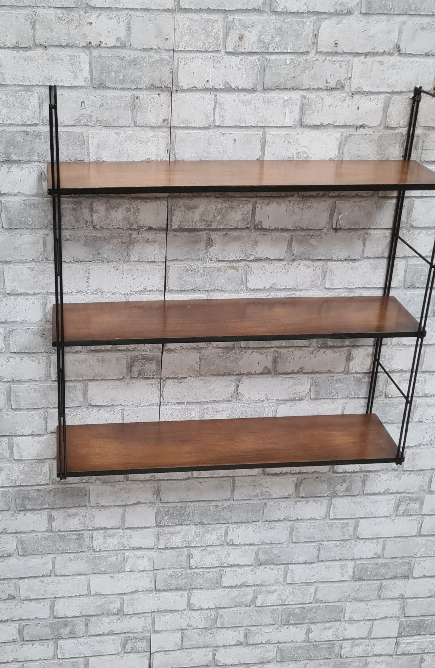 Floor 1960 string wood rising black smooth