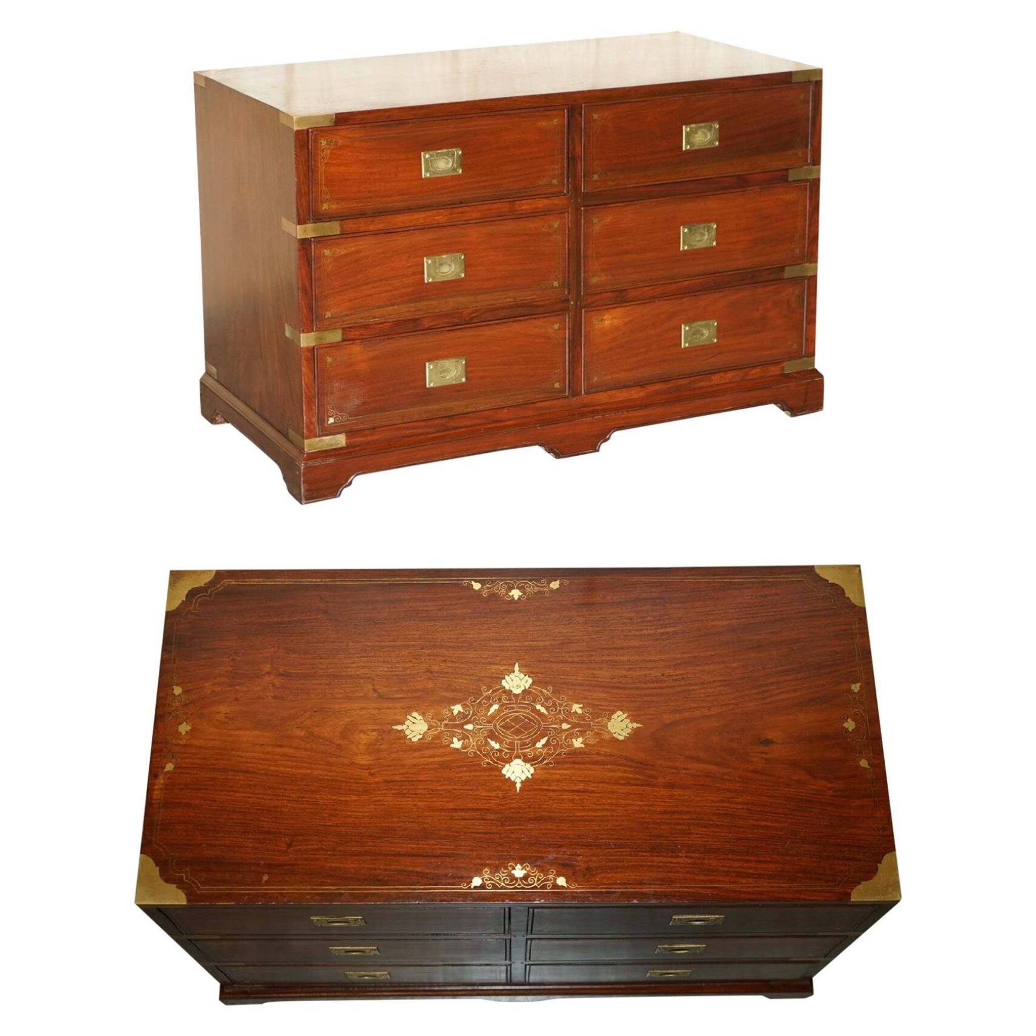 Commode vintage anglo-indienne en bois dur avec incrustations en laiton