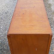 Vintage chest of drawers of the 50s in wood