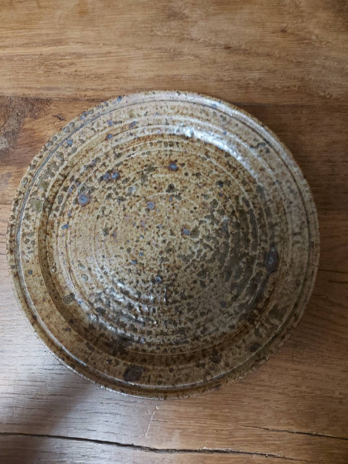 Stoneware plate