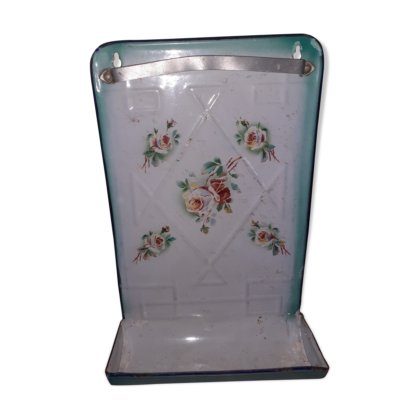 Shady hook in floral decor email