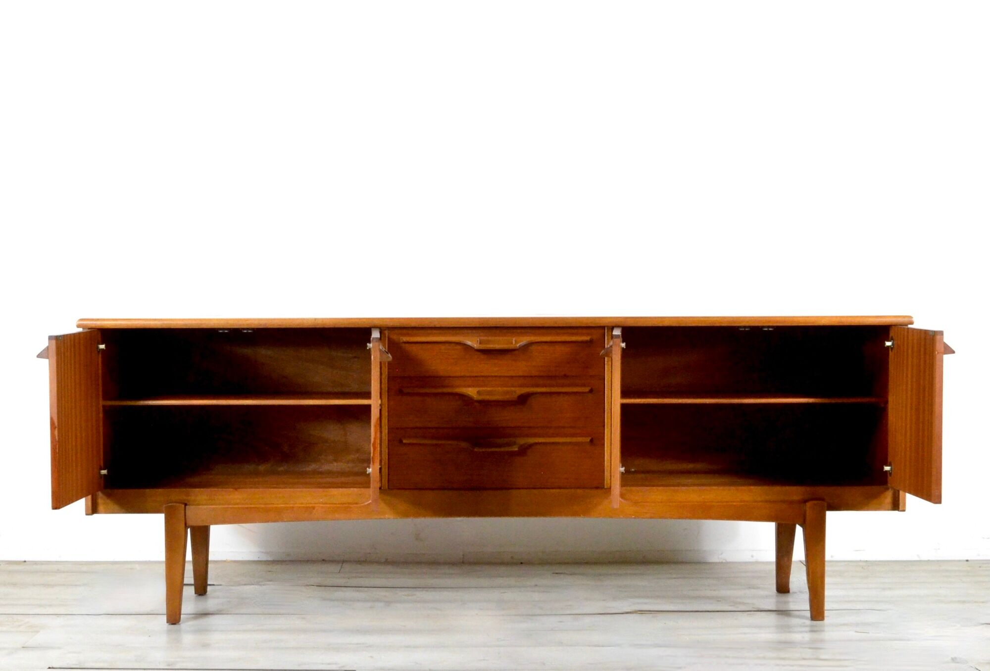 Enfilade par Jentique en teck