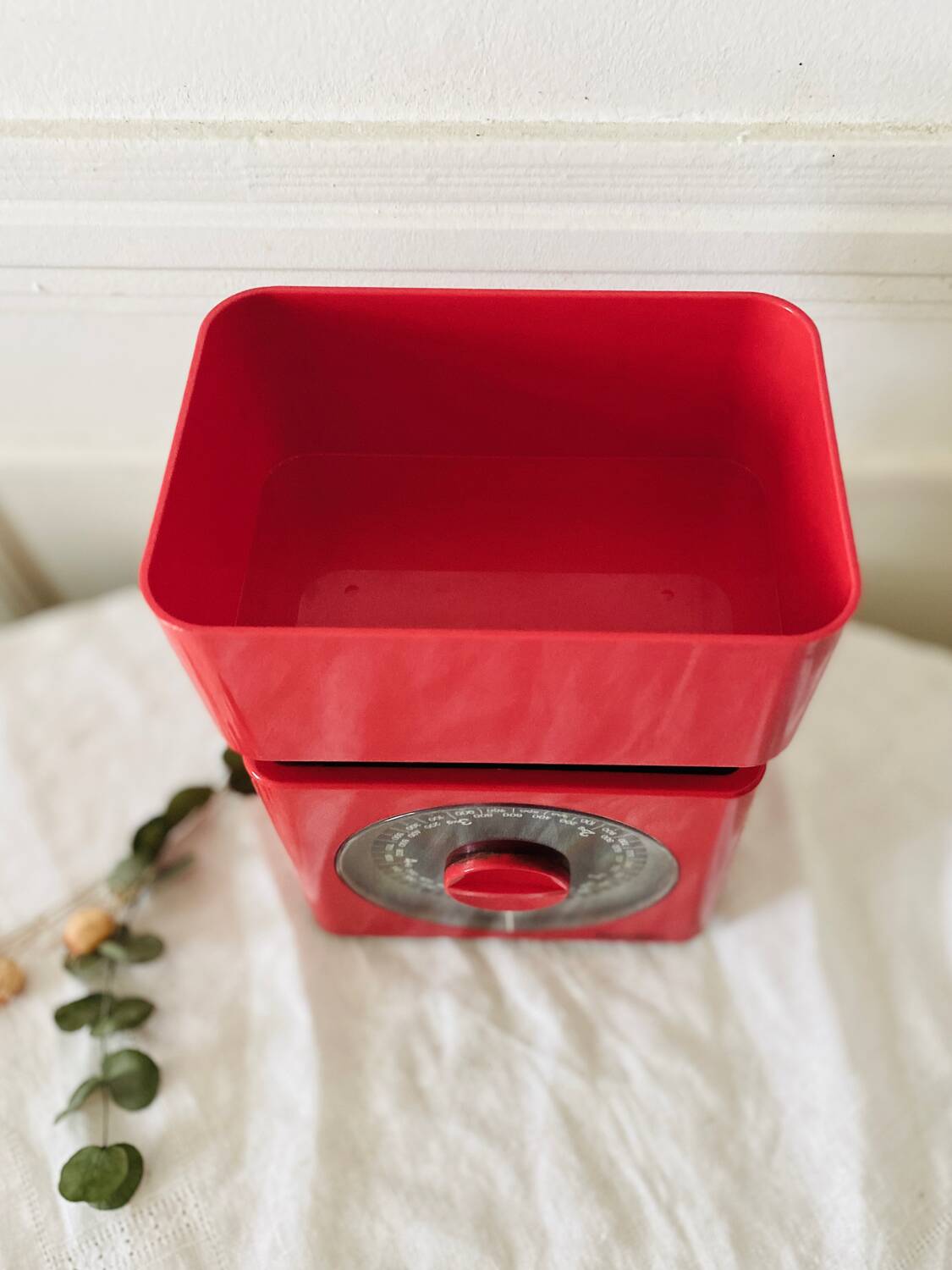 Terraillon red kitchen scale 5kg vintage