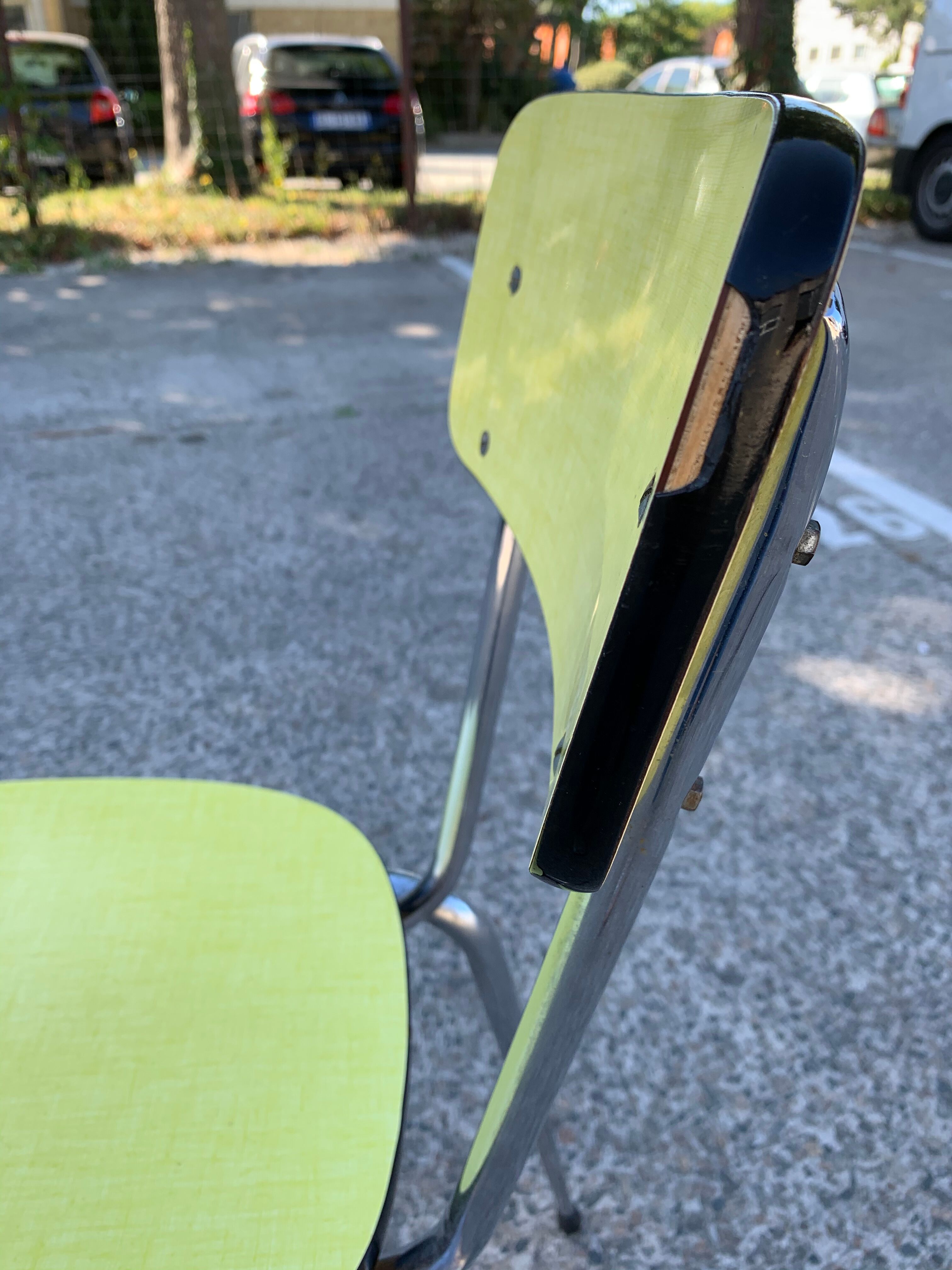 Lot de 5 chaises formica jaune 1960