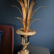 Pineapple lamp