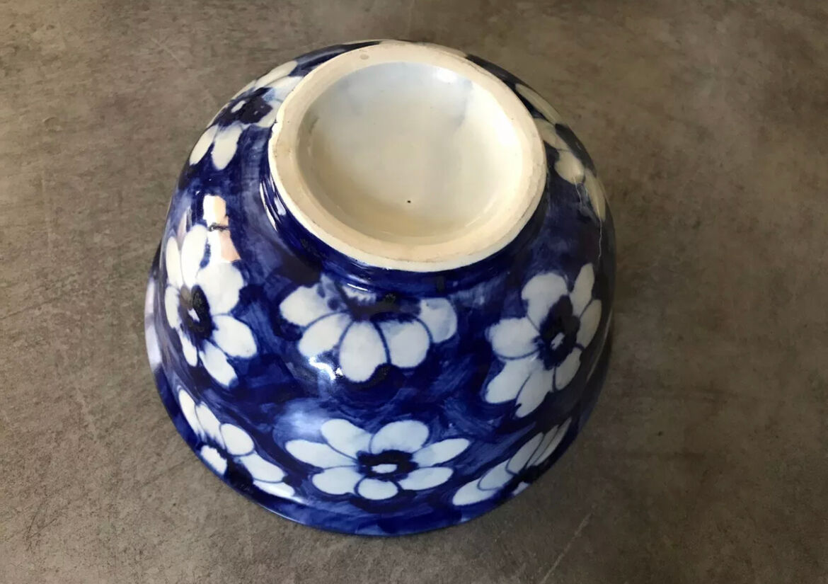 Vintage cup bowl in earthenware with blue floral paint décor - 18.5 cm