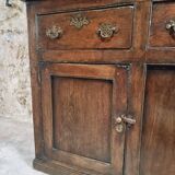 Buffet anglais en châtaignier – XVIIIème siècle