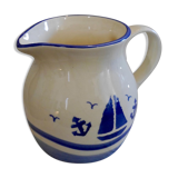 Pichet en porcelaine