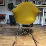 RAR EAMES HERMAN MILLER 1977 US FONT