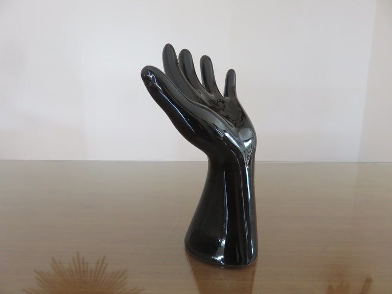 Black porcelain baguier hand 70s