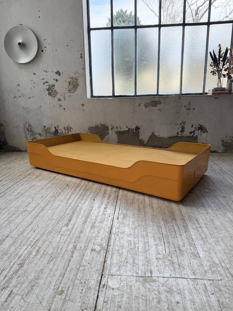 Ozoo single bed by Marc Berthier for Roche Bobois, 1967