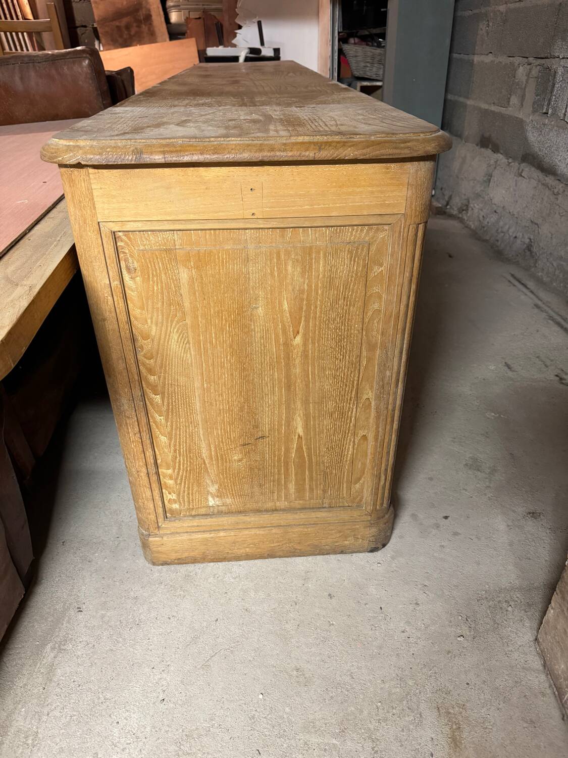 Enfilade Draper's table