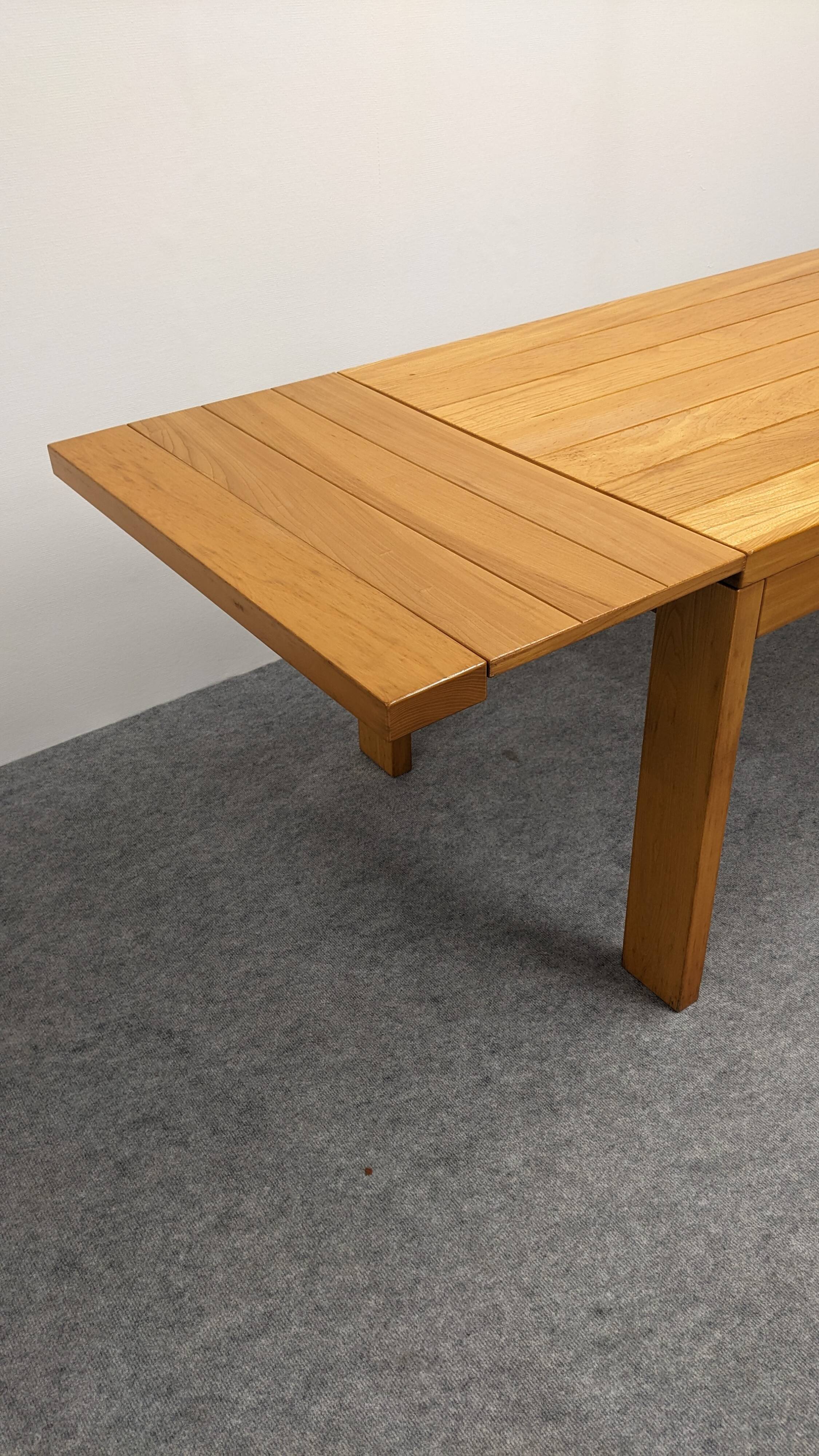 Maison Regain extendable table in solid elm, 70s-80s