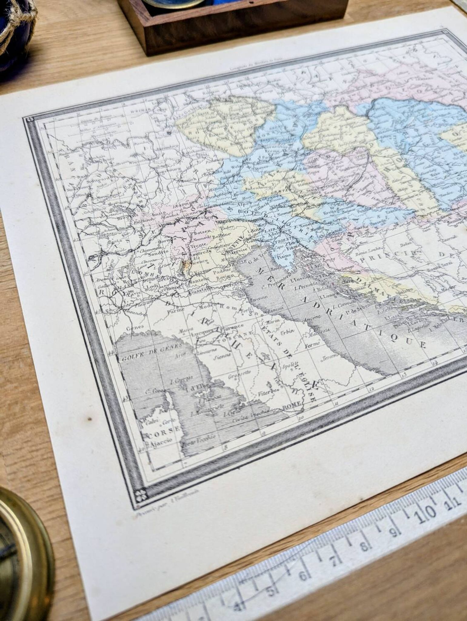 L'Autriche, carte ancienne, imprimée en 1852.